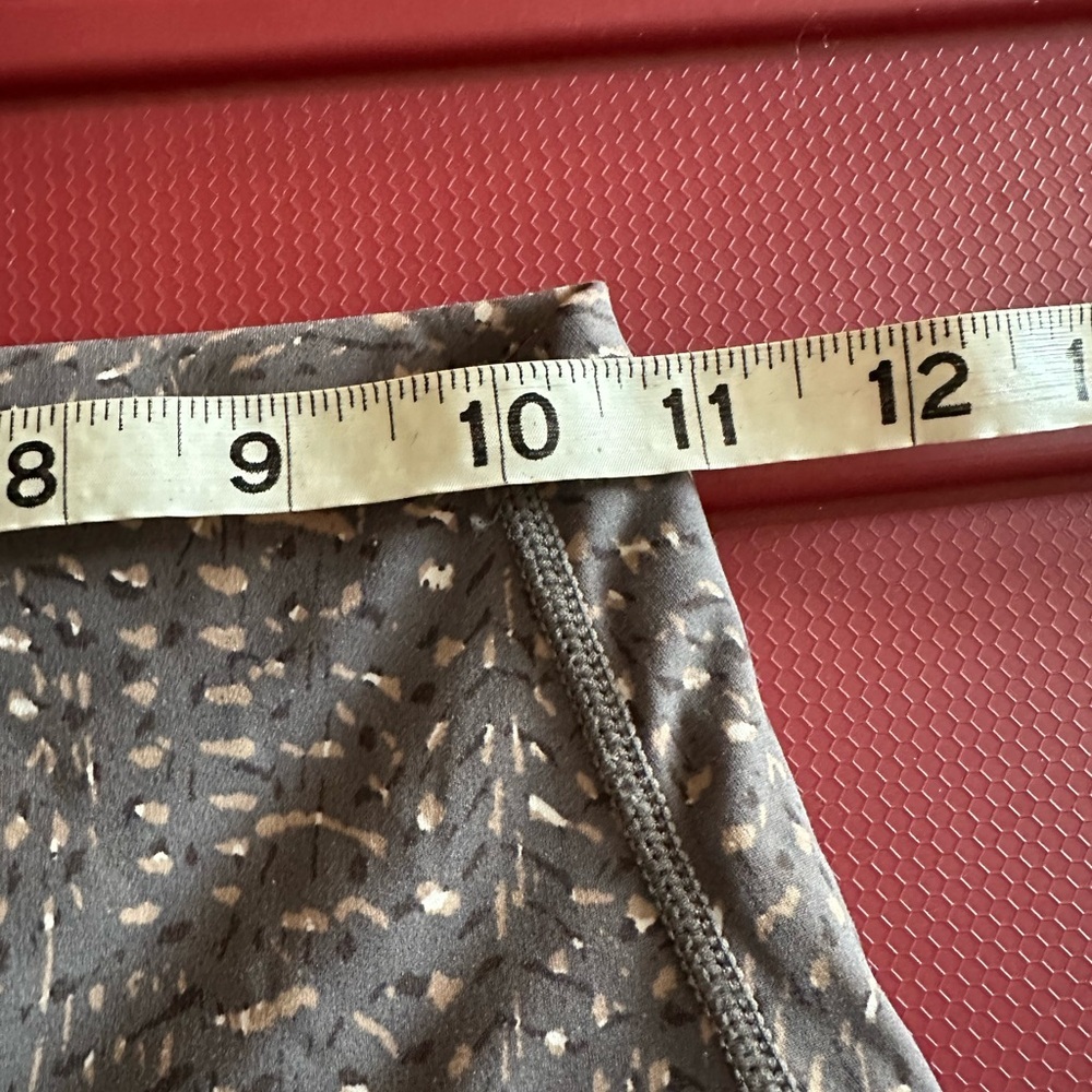 VARLEY Luna Athletic Yoga 25" Leggings in Umber Feather grey tan print size XS - Picture 3 of 10
